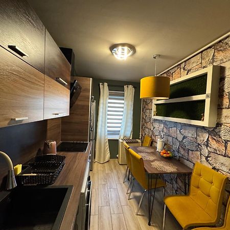 Mox Downtown Apartman ديبريتْسين المظهر الخارجي الصورة