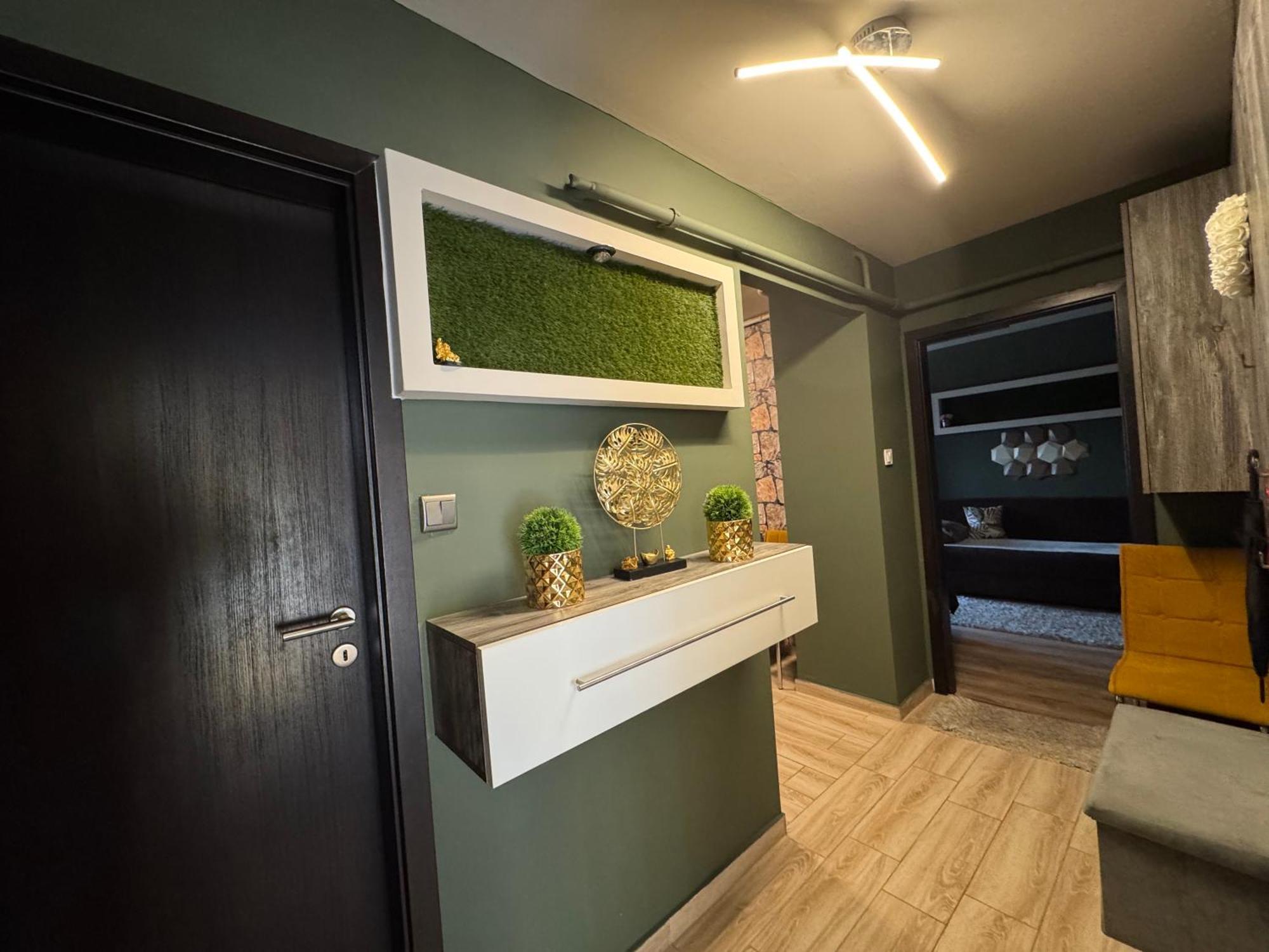 Mox Downtown Apartman ديبريتْسين المظهر الخارجي الصورة