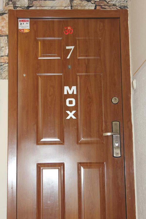 Mox Downtown Apartman ديبريتْسين المظهر الخارجي الصورة