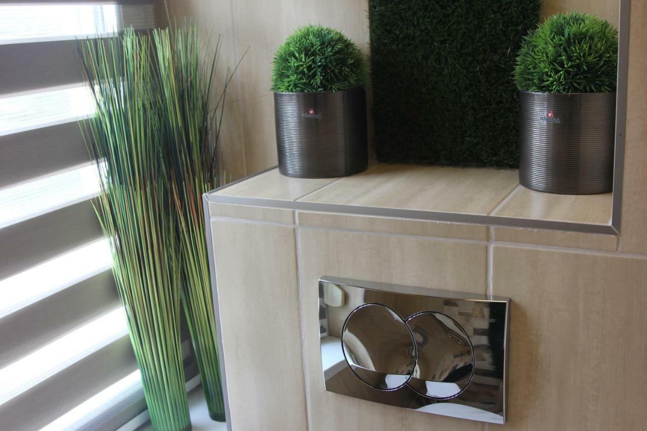 Mox Downtown Apartman ديبريتْسين المظهر الخارجي الصورة