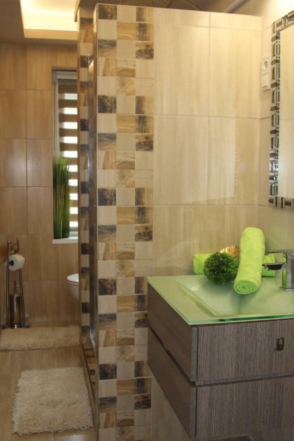 Mox Downtown Apartman ديبريتْسين المظهر الخارجي الصورة